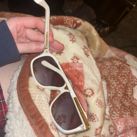 Louis Vuitton rare vintage sunglasses. - Picture 2 of 2